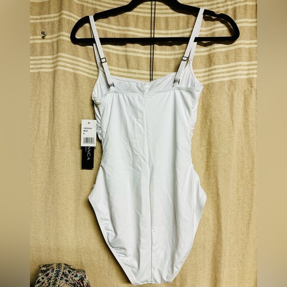 🕊️ La Blanca White One-Piece Swimsuit – NWT | Optional LuLaRoe Kimono Bundle 🕊️ - Picture 3 of 8